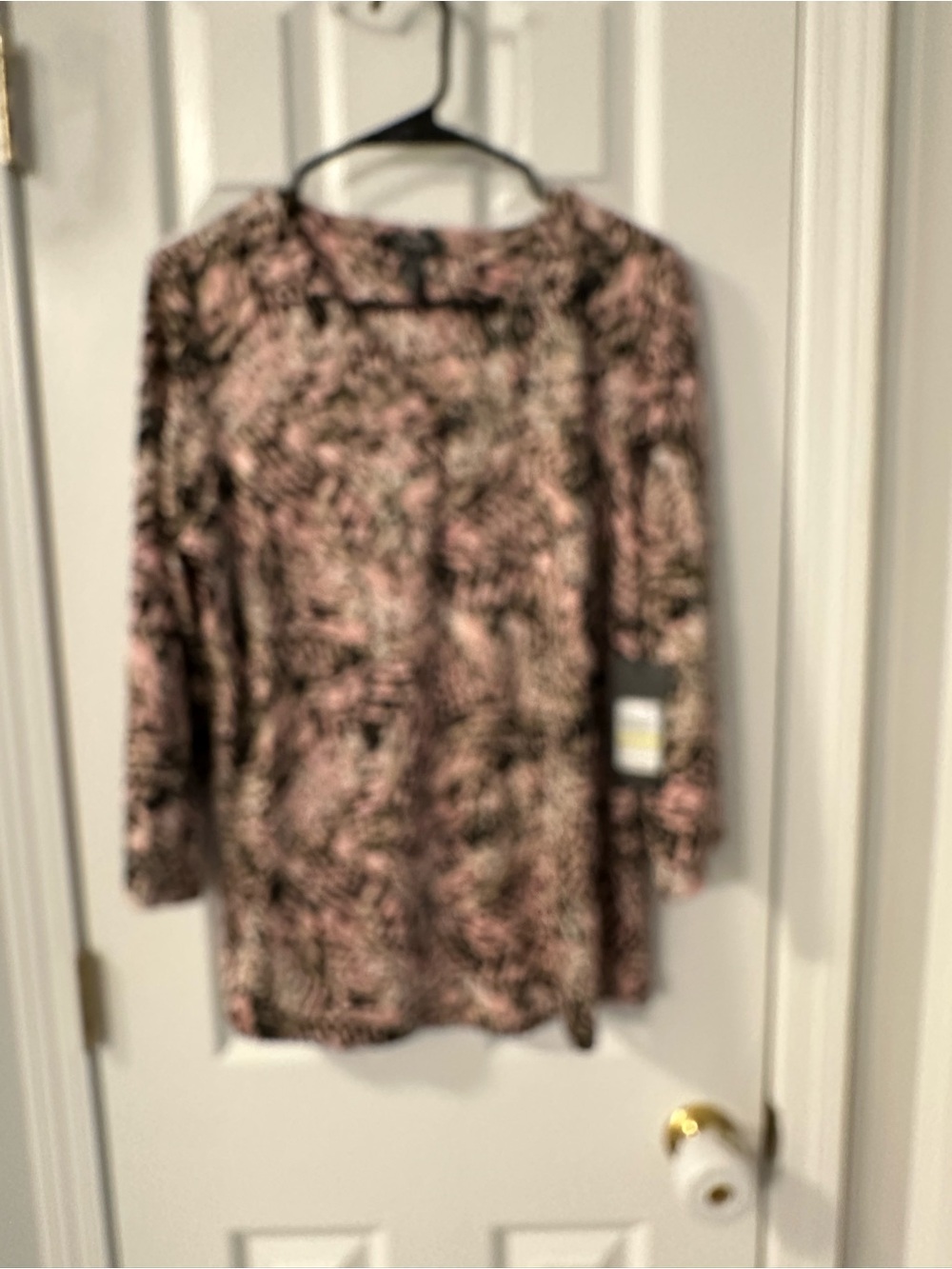 NWT Jones New York Pink and Black Abstract Print Top